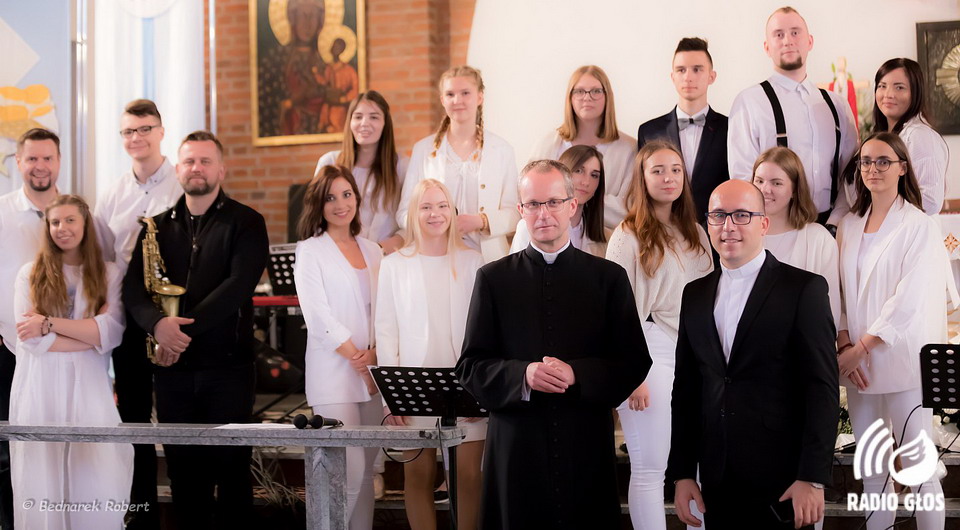 Chojnice- koncert papieski NcG w parafii MB Królowej Polski